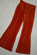 Load image into Gallery viewer, Akira velour wide leg pants   sz lrg, Best fitting sz 8/10
