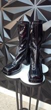 Load image into Gallery viewer, Black patent leather chunky heels          sz 7.5
