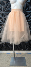 Load image into Gallery viewer, Rue 21 tulle skirt        sz xlrg
