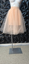Load image into Gallery viewer, Rue 21 tulle skirt        sz xlrg
