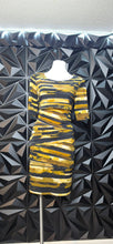 Load image into Gallery viewer, Connected Apparel multicolor dress          sz 10
