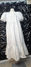 Load image into Gallery viewer, H&amp;M white baby doll dress          sz xl -1x
