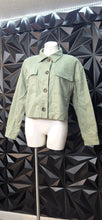 Load image into Gallery viewer, Loft jacket               sz medium
