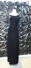 Load image into Gallery viewer, Xscape black formal dress           sz  14

