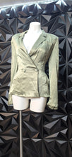 Load image into Gallery viewer, Vici blazer                   sz xlrg, Best fitting sz 10
