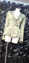 Load image into Gallery viewer, Vici blazer                   sz xlrg, Best fitting sz 10
