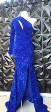 Load image into Gallery viewer, NWT Fashion nova sequin 1 arm dress            sz small
