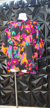 Load image into Gallery viewer, Shein multicolor top           sz 2xl
