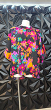 Load image into Gallery viewer, Shein multicolor top           sz 2xl
