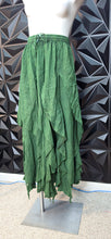 Load image into Gallery viewer, NWT Advance green skirt           one size

