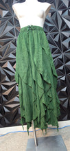 Load image into Gallery viewer, NWT Advance green skirt           one size

