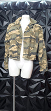 Load image into Gallery viewer, Forever Audrey camo jacket              sz lrg
