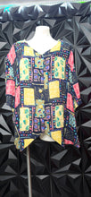 Load image into Gallery viewer, Marren woman multiprint top        sz 22
