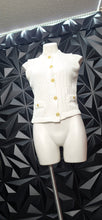 Load image into Gallery viewer, White vest         sz small
