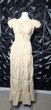 Load image into Gallery viewer, Long baby doll dress        sz large
