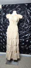Load image into Gallery viewer, Long baby doll dress        sz large
