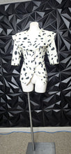 Load image into Gallery viewer, Unbranded drape top            sz untagged, 10 fitting
