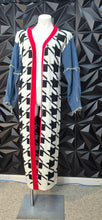 Load image into Gallery viewer, Long houndstooth duster               sz sm-medium
