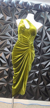 Load image into Gallery viewer, Pretty little Things green dress            sz 8-10
