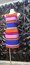 Load image into Gallery viewer, Laundry color striped dress           sz 6
