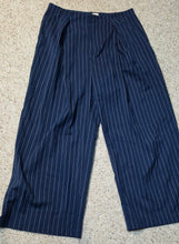Load image into Gallery viewer, Navy pin stripe wide leg pant             sz 10
