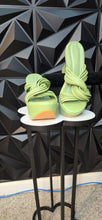 Load image into Gallery viewer, Azaela Wang green chunky heels       sz 6  Disclaimer: some scuffs (pictured)
