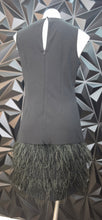 Load image into Gallery viewer, Sam Edelman feather bottom dress         sz 4-6
