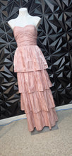 Load image into Gallery viewer, LuLus formal strapless layered dress          sz lrg (10)

