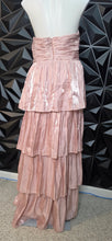 Load image into Gallery viewer, LuLus formal strapless layered dress          sz lrg (10)
