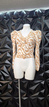 Load image into Gallery viewer, Nine west puffer sleeve cardigan         sz small
