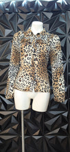 Load image into Gallery viewer, Sweet Rain animal print blouse       sz lrg, 10
