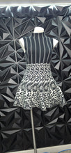 Load image into Gallery viewer, Fit and flare skirt/ Dotted top set             sz small-med
