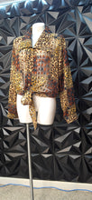 Load image into Gallery viewer, Maggie Lawrence animal print blouse          sz 14
