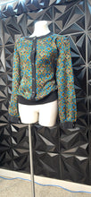 Load image into Gallery viewer, Vintage Notations blouse              sz 18, Best fitting sz 16
