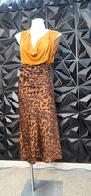 Load image into Gallery viewer, Cheetah print slip skirt          sz xl, best fitting sz 18
