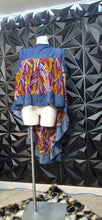 Load image into Gallery viewer, High Low ankara style top            sz untagged, fit sz med-2x

