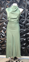Load image into Gallery viewer, Pretty Garden long green dress               sz xlrg
