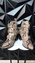 Load image into Gallery viewer, Steve Madden reptile print buckle botties        sz 9    Please read disclaimer
