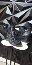 Load image into Gallery viewer, Donald Pliner black netted wedge heels       sz 8
