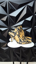Load image into Gallery viewer, Vince camuto sling back heels       sz 7.5
