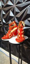 Load image into Gallery viewer, Yoki orange heels           sz  9
