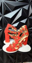 Load image into Gallery viewer, Yoki orange heels           sz  9
