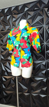 Load image into Gallery viewer, IN Group LTD  floral print blouse            sz 14, best fit sz 12
