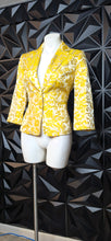 Load image into Gallery viewer, Banana Republic print blazer               sz 6
