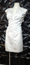 Load image into Gallery viewer, BooHoo white dress             sz 14, fittng 12/14
