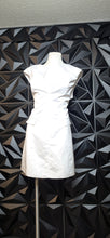 Load image into Gallery viewer, BooHoo white dress             sz 14, fittng 12/14

