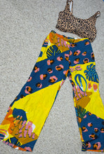 Load image into Gallery viewer, Thread story multiprint palazzo pant            sz lrg (12/14)
