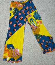 Load image into Gallery viewer, Thread story multiprint palazzo pant            sz lrg (12/14)
