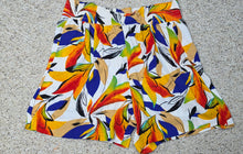 Load image into Gallery viewer, Melrose multicolor shorts            sz 14
