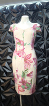 Load image into Gallery viewer, Enfocus studio floral dress         sz 6
